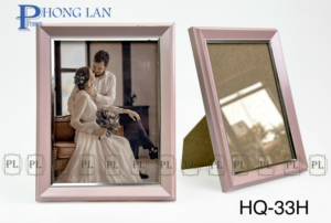Mẫu khung ảnh cưới kích thước bản nhỏ gam màu tươi tắn sẽ tạo nên bộ ảnh cưới đầy lãng mạn.